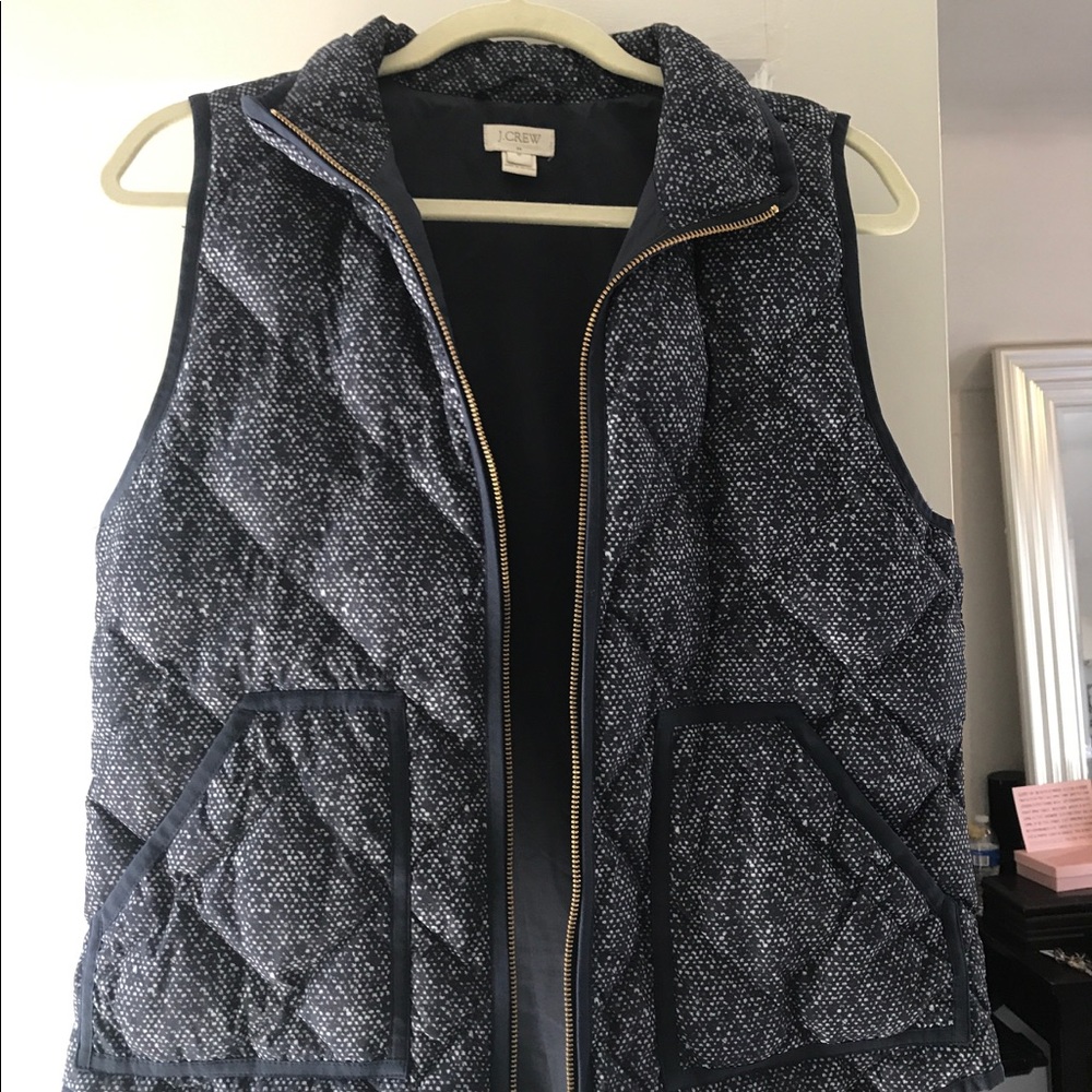 🌷SALE🌷 NEVER WORN Comfy J. CREW Vest